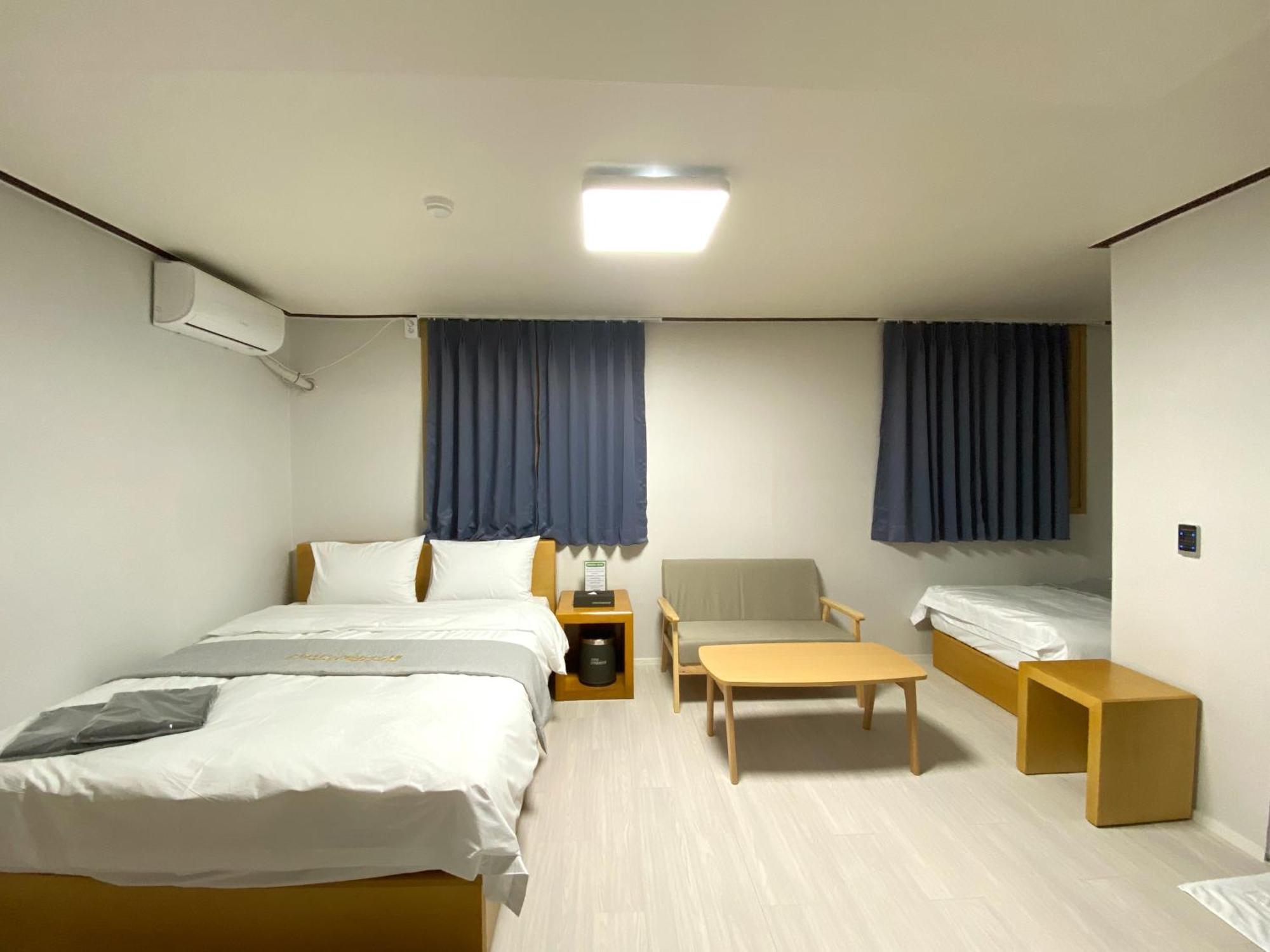 Suanbo Hot Spring Healing Hotel Chungju Exterior photo